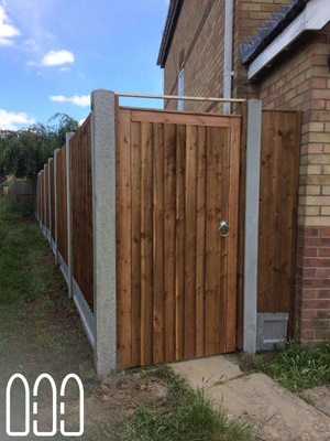 Framed, ledged and braced close board gate